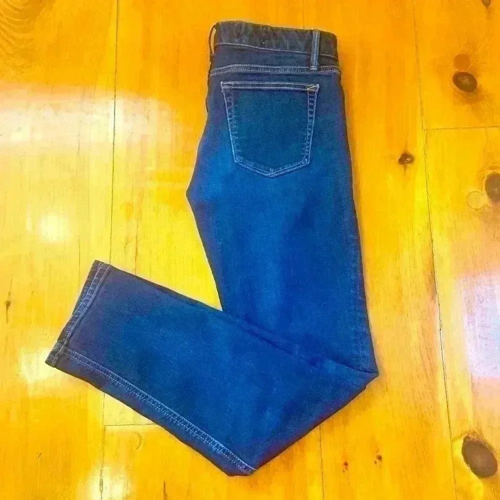 JEANS. Gap Jeans Real Straight 1969 - Size  27